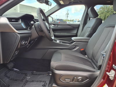 2025 Jeep Grand Cherokee Laredo X