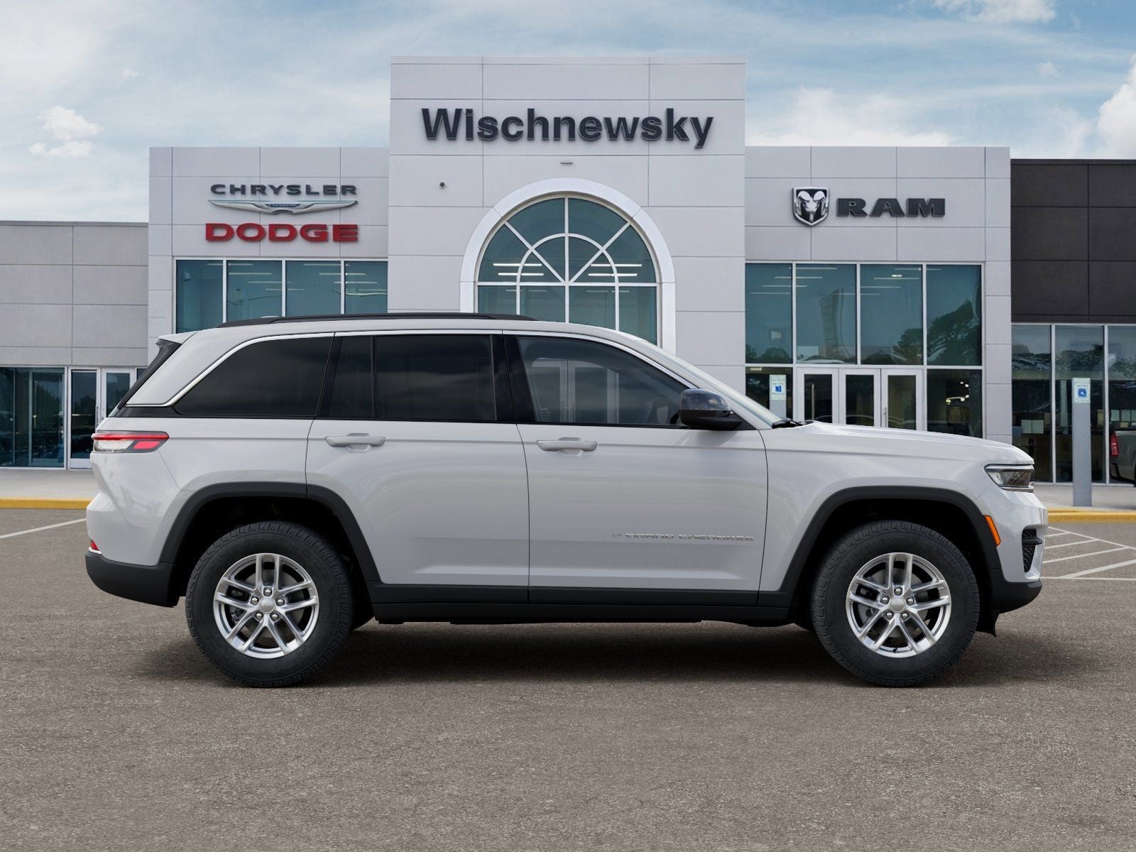2026 Jeep Grand Cherokee Laredo