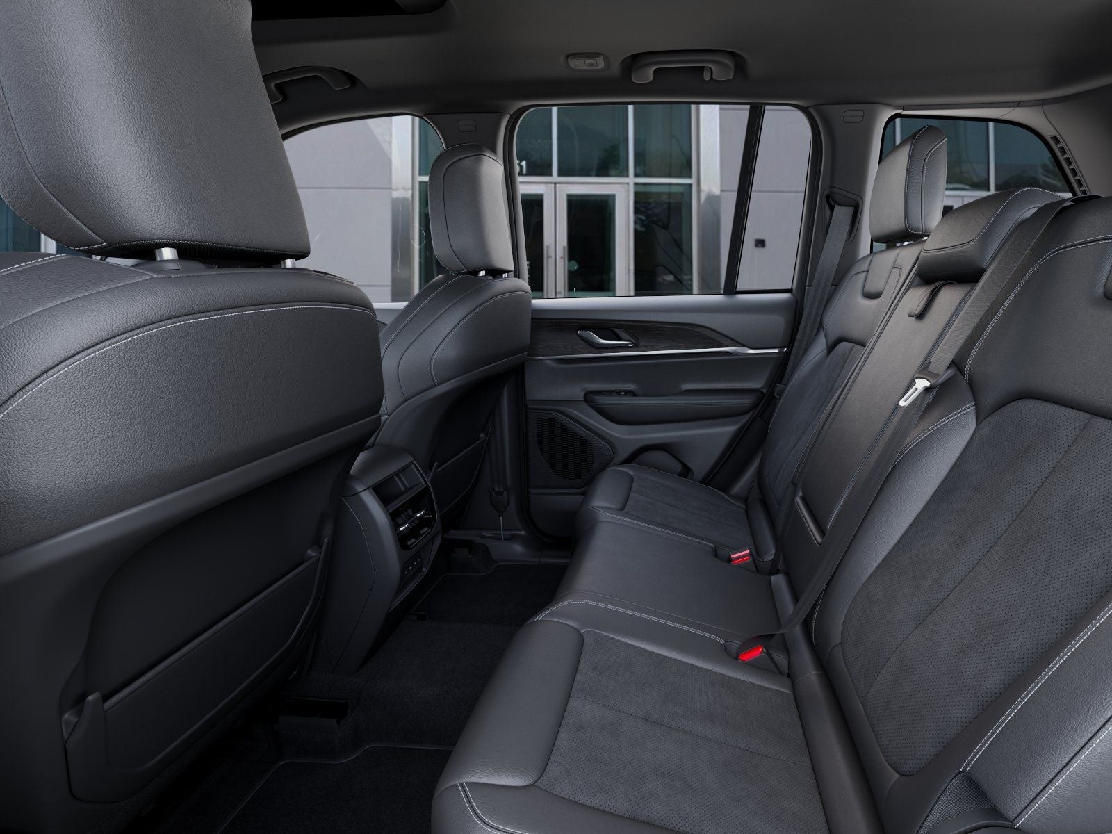2026 Jeep Grand Cherokee Laredo Altitude