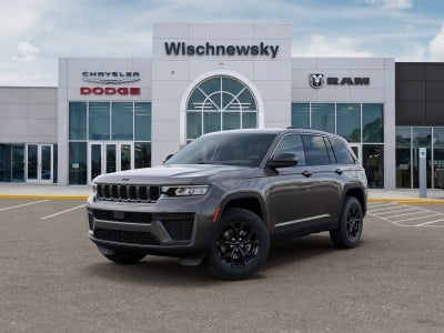 2026 Jeep Grand Cherokee Laredo Altitude