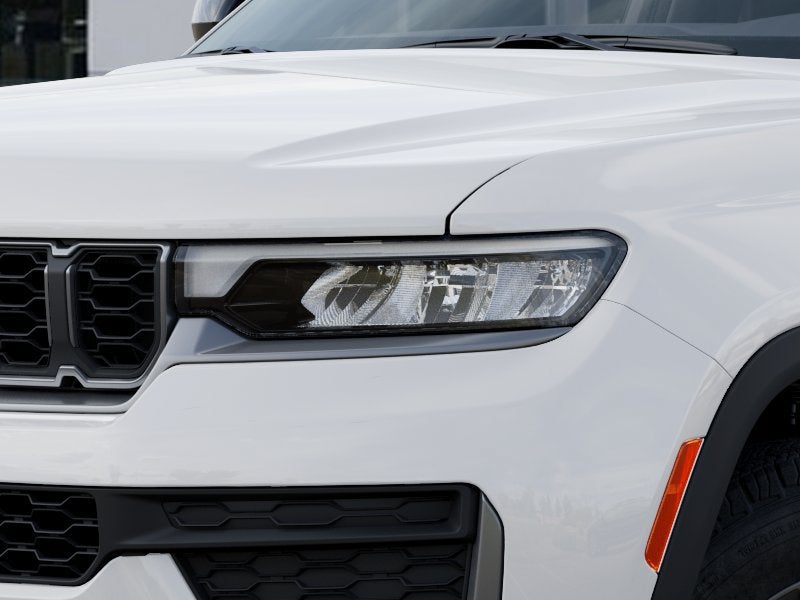 2027 Jeep Grand Cherokee Altitude