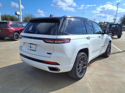 2025 Jeep Grand Cherokee Summit