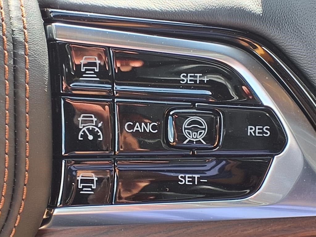 2025 Jeep Grand Cherokee Summit