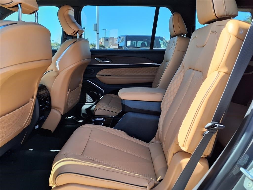 2025 Jeep Grand Cherokee L Summit