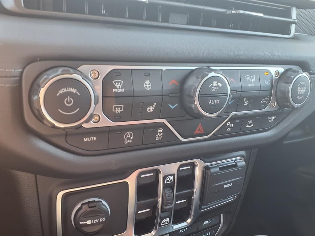 2025 Jeep Wrangler Rubicon X