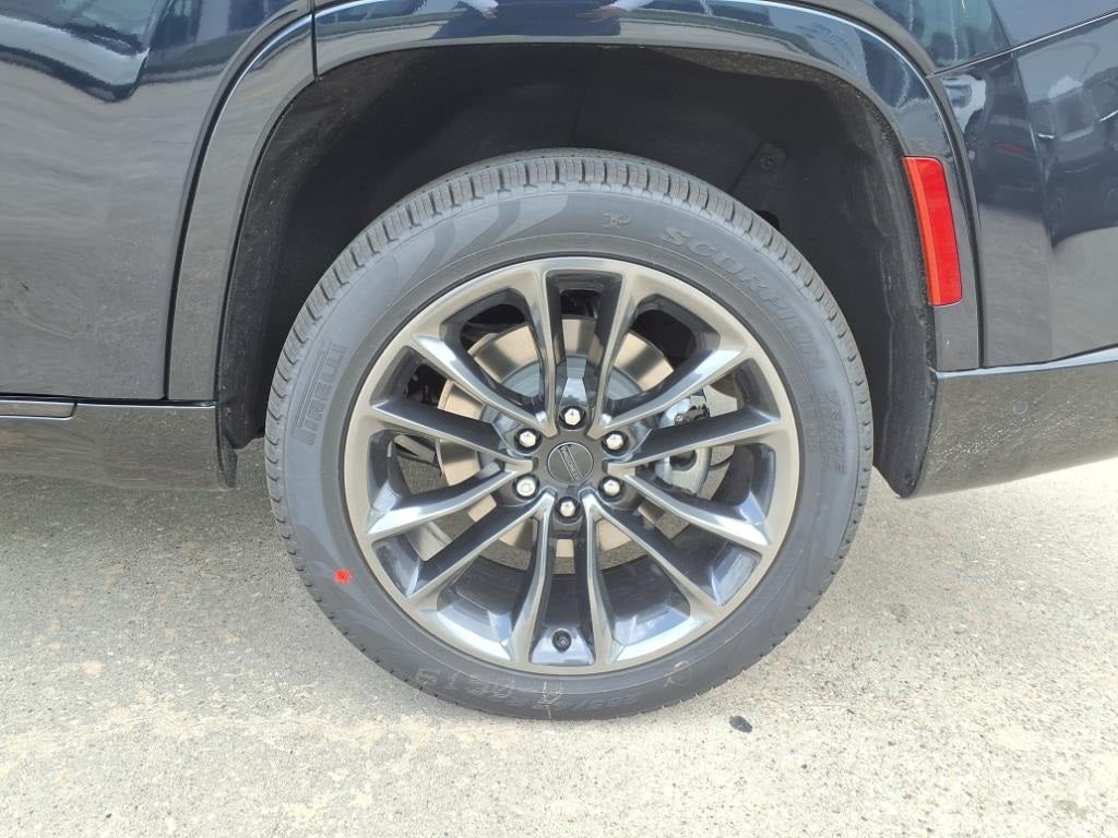 2025 Jeep Grand Wagoneer Series II