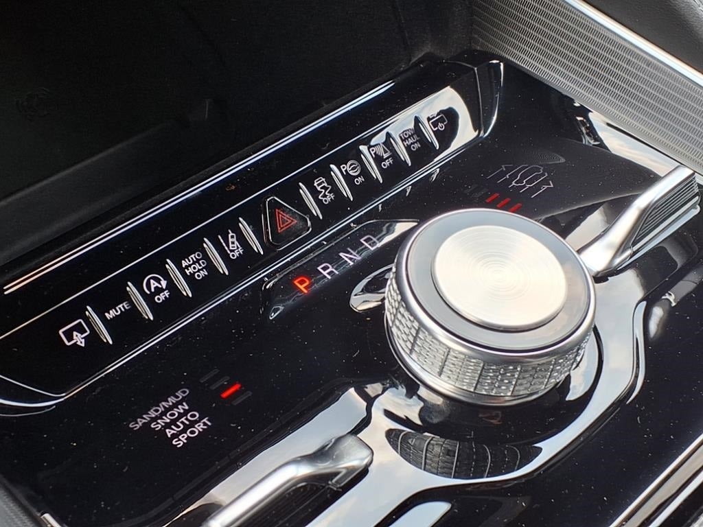 2025 Jeep Grand Wagoneer Series II