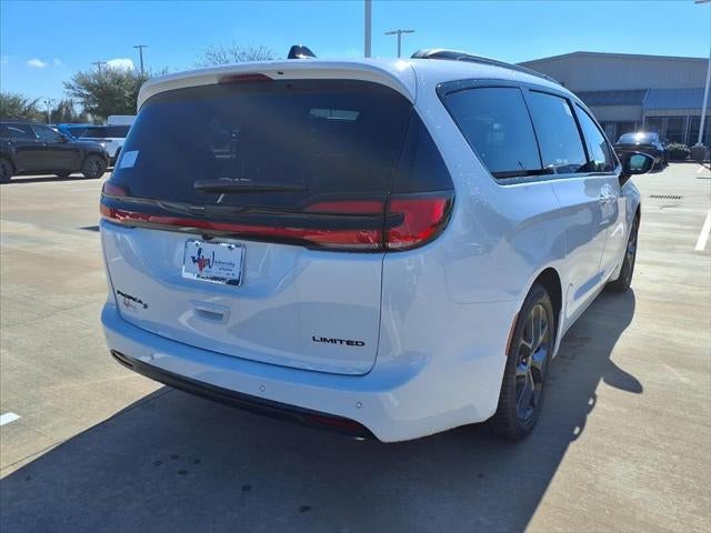 2026 Chrysler Pacifica Limited