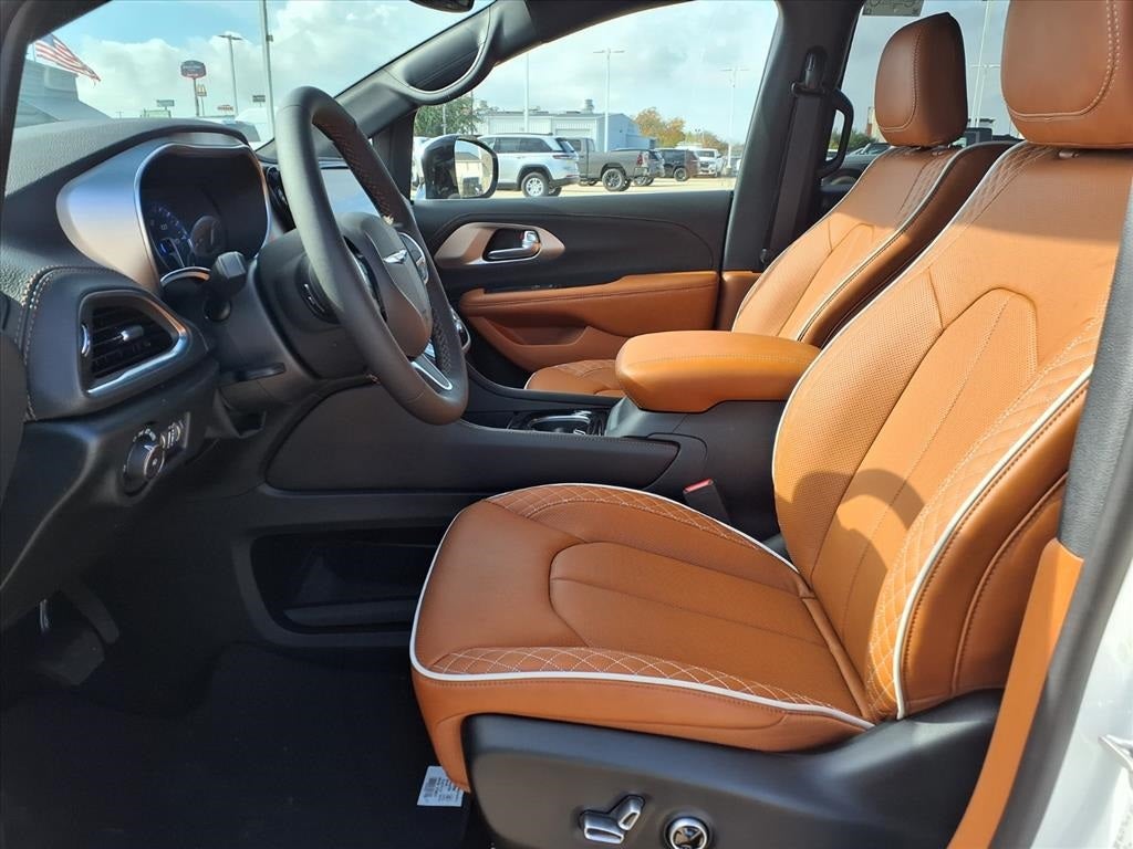 2026 Chrysler Pacifica Pinnacle