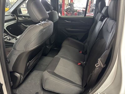 2024 Jeep Grand Cherokee Laredo X