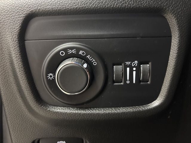 2024 Jeep Grand Cherokee Laredo X