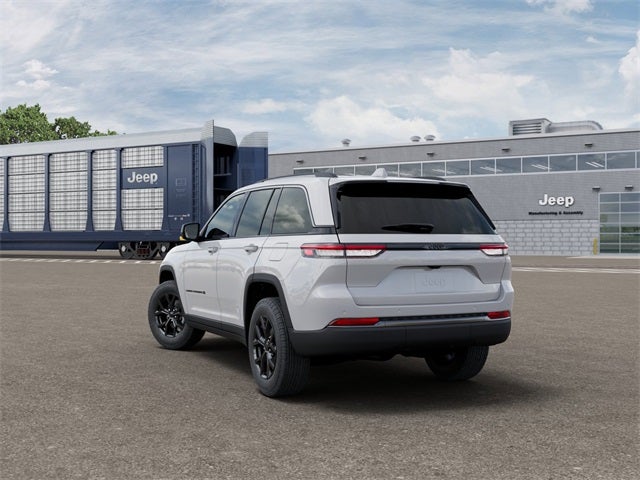 2026 Jeep Grand Cherokee Laredo