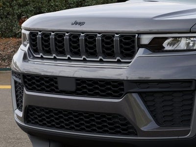 2026 Jeep Grand Cherokee Laredo Altitude