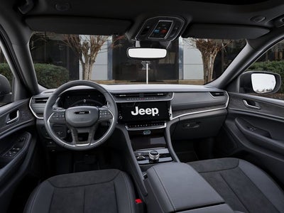 2026 Jeep Grand Cherokee Laredo Altitude