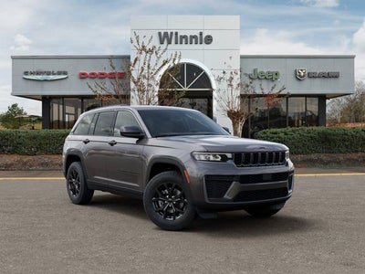 2026 Jeep Grand Cherokee Laredo Altitude
