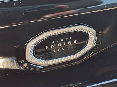 2027 Jeep Grand Cherokee Laredo Altitude