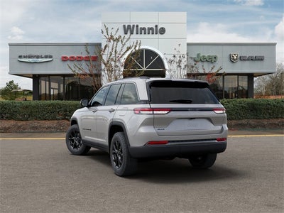 2026 Jeep Grand Cherokee Laredo