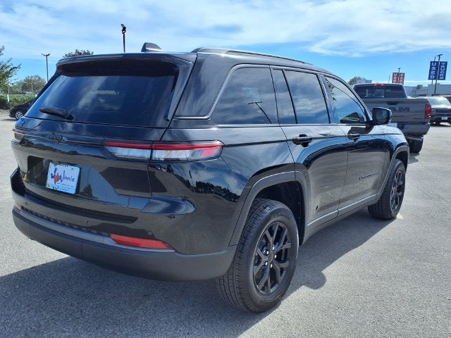 2026 Jeep Grand Cherokee Altitude