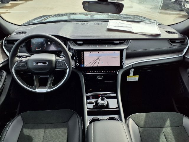 2026 Jeep Grand Cherokee Altitude