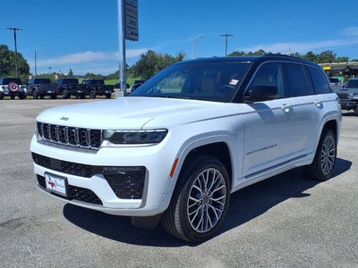 2027 Jeep Grand Cherokee Summit