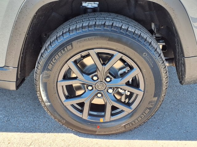2027 Jeep Grand Cherokee L Laredo Altitude