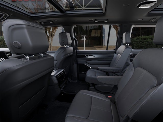 2026 Jeep Grand Wagoneer Base