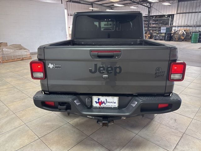 2022 Jeep Gladiator Willys