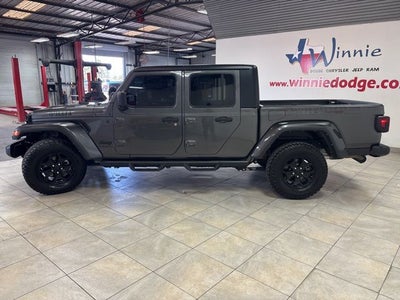 2022 Jeep Gladiator Willys