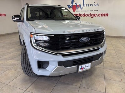 2025 Ford Expedition Platinum