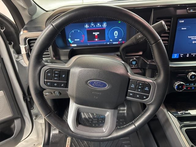 2024 Ford F-350SD Lariat DRW