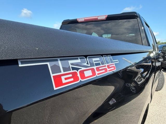 2021 Chevrolet Silverado 1500 Custom Trail Boss