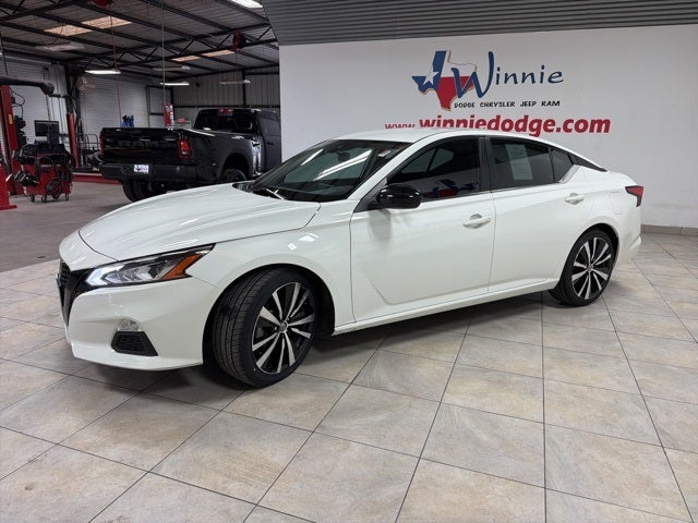 2021 Nissan Altima 2.5 SR