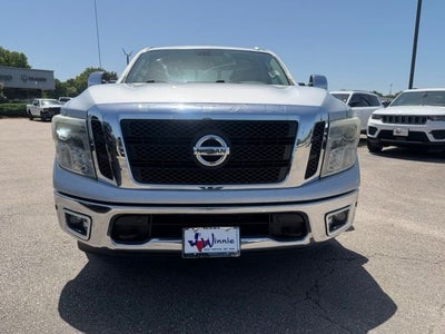 2017 Nissan Titan SL