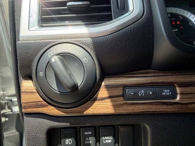 2017 Nissan Titan SL