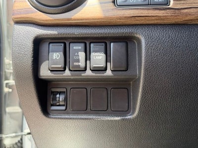 2017 Nissan Titan SL