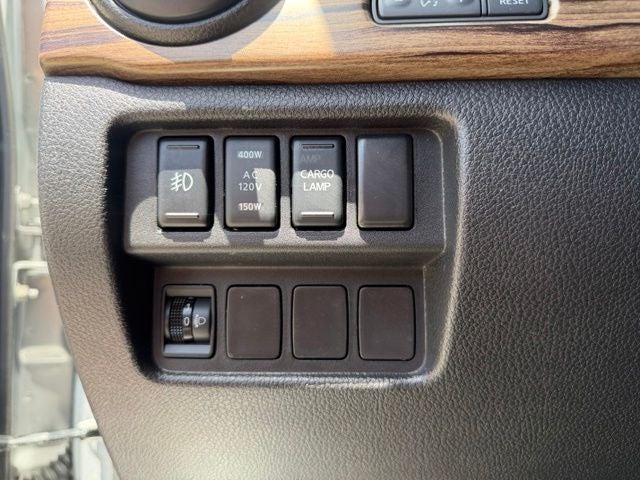 2017 Nissan Titan SL