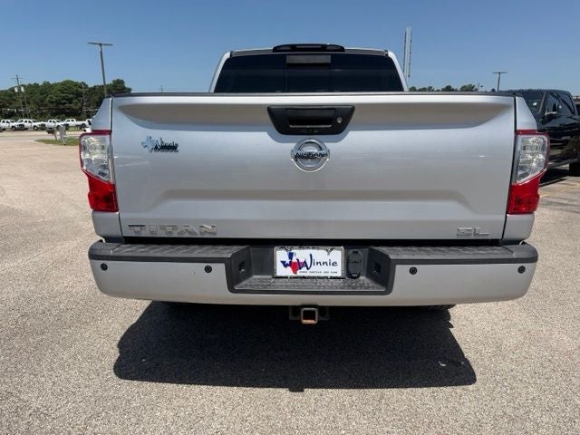 2017 Nissan Titan SL