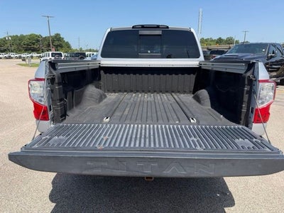 2017 Nissan Titan SL