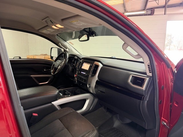 2017 Nissan Titan XD SV