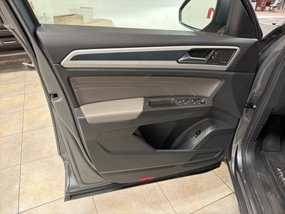 2023 Volkswagen Atlas 3.6L V6 SEL Premium R-Line