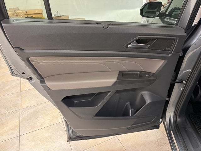 2023 Volkswagen Atlas 3.6L V6 SEL Premium R-Line