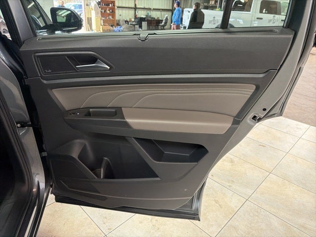 2023 Volkswagen Atlas 3.6L V6 SEL Premium R-Line