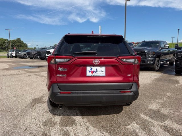 2021 Toyota RAV4 LE