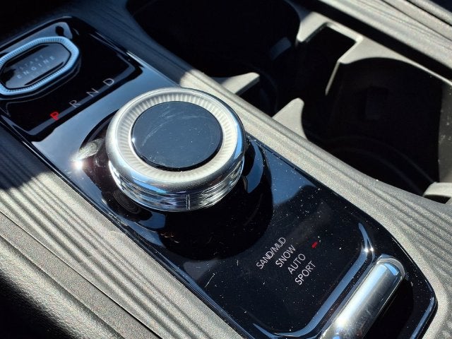 2027 Jeep Cherokee Laredo