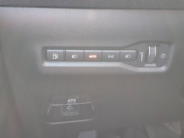 2027 Jeep Cherokee Laredo