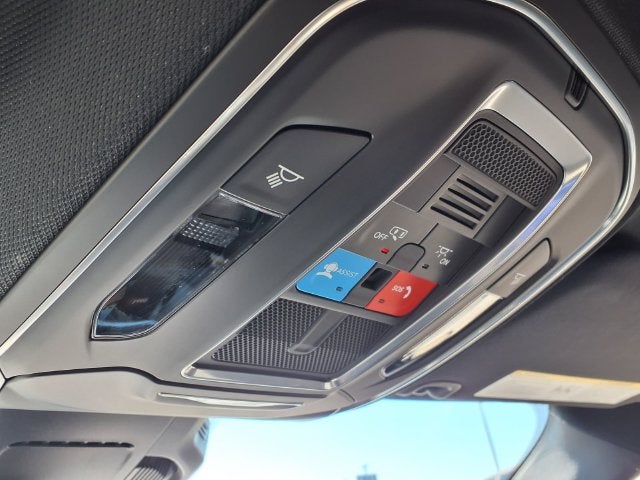 2027 Jeep Cherokee Laredo