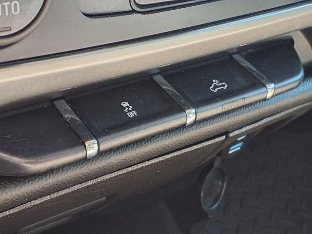 2017 Chevrolet Silverado 1500 LT LT1