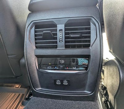 2024 BMW 3 Series 330i