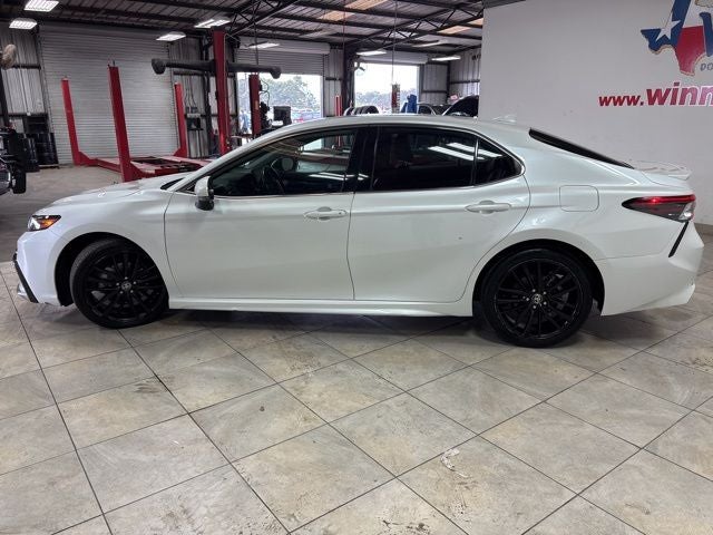 2021 Toyota Camry Hybrid XSE