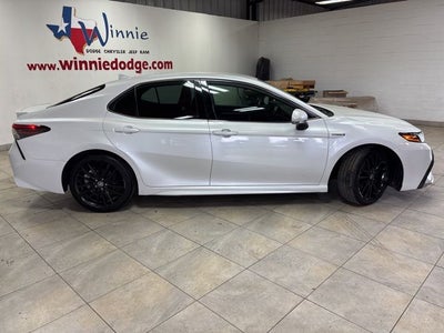 2021 Toyota Camry Hybrid XSE